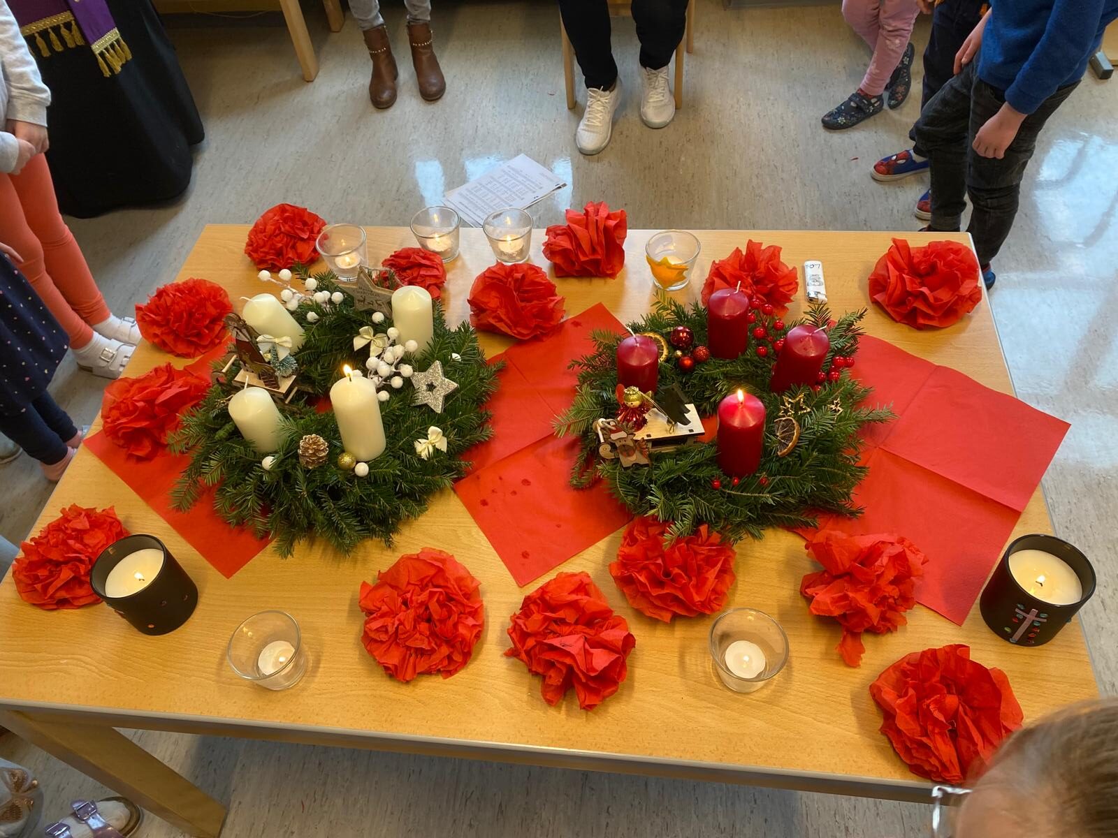 Mehr über den Artikel erfahren VS KALWANG – SEGNUNG DER ADVENTKRÄNZE – DEZEMBER 2025