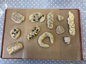 Mehr über den Artikel erfahren VS KAMMERN – WECKERLBACKEN IN DER VOLKSSCHULE – NOVEMBER 2025